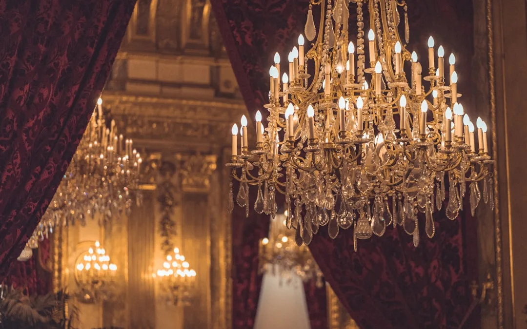 crystal-chandelier-pendant-light-1080×675 crystal-chandelier-pendant-light-1080x675